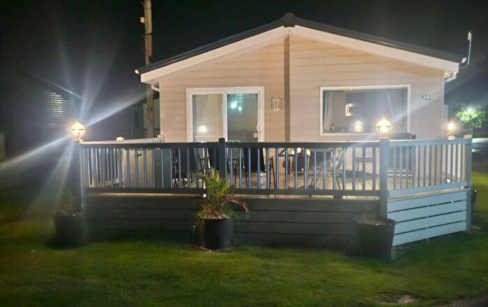 3 Bedroom Lodge For Sale In Dymchurch, Kent, TN29