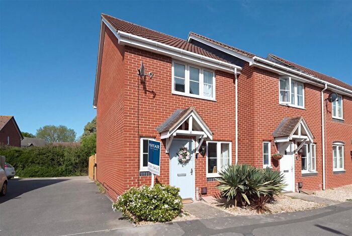 2 Bedroom End Of Terrace House For Sale In Brunel Way, Yatton, Bristol - Immaculate, BS49