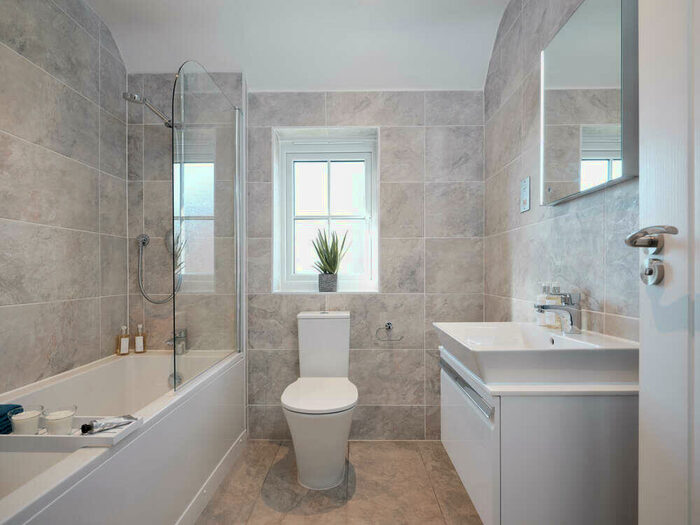 4 Bedroom Detached House For Sale In Town Road, Cliffe Woods, ME3