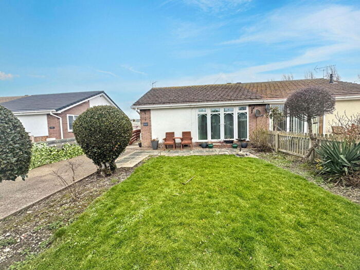 2 Bedroom Semi-Detached Bungalow For Sale In Kinmel Way, Towyn, Conwy, LL22