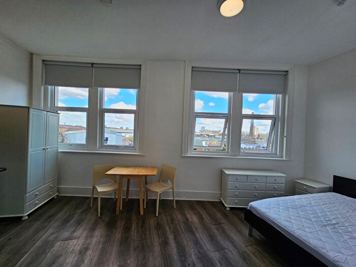 Studio To Rent In Woolwich Road, Woolwich, SE18
