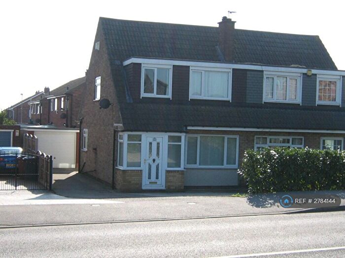 3 Bedroom Semi-Detached House To Rent In Holmsley Lane, Leeds, LS26
