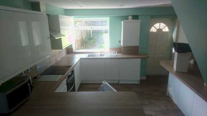 5 Bedroom Terraced House To Rent In Leabon Grove, Harborne, B17