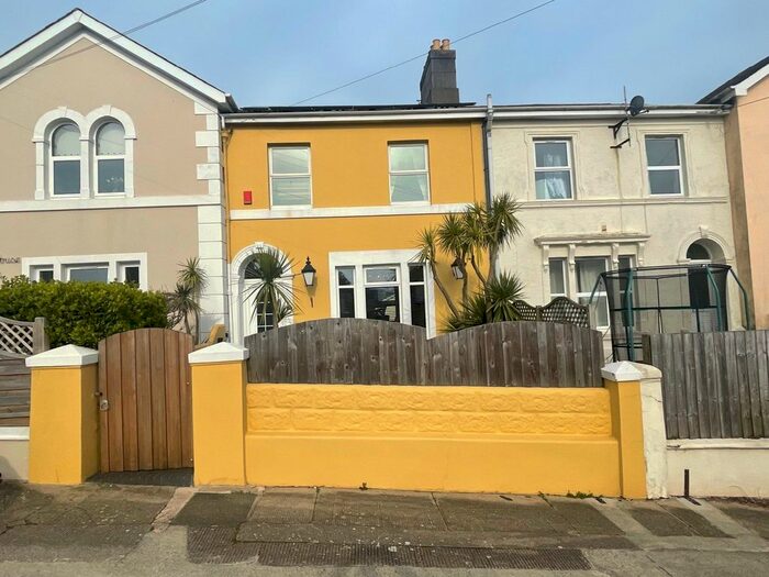4 Bedroom Terraced House To Rent In Chatsworth Road, Torquay, TQ1