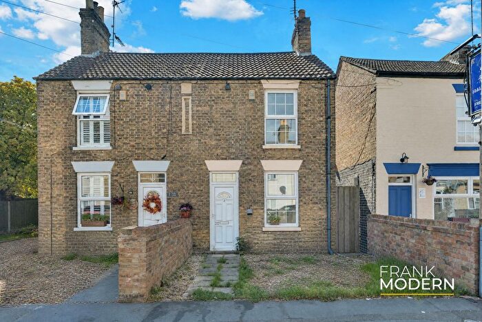 3 Bedroom Semi-Detached House For Sale In Park Street, Peterborough, PE2