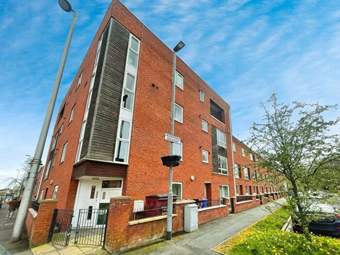 2 Bedroom Flat To Rent In Stockport Road, Grove Village, Manchester, M13