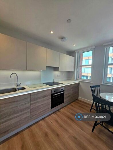 1 Bedroom Flat To Rent In Richmond House, Bournemouth, BH2