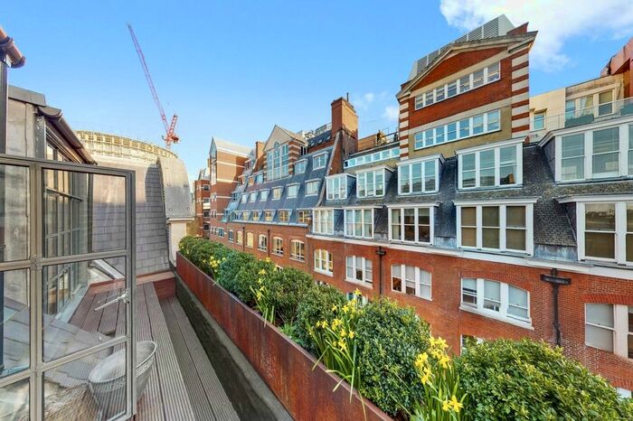 2 Bedroom Flat To Rent In Kean Street, Covent Garden, WC2B