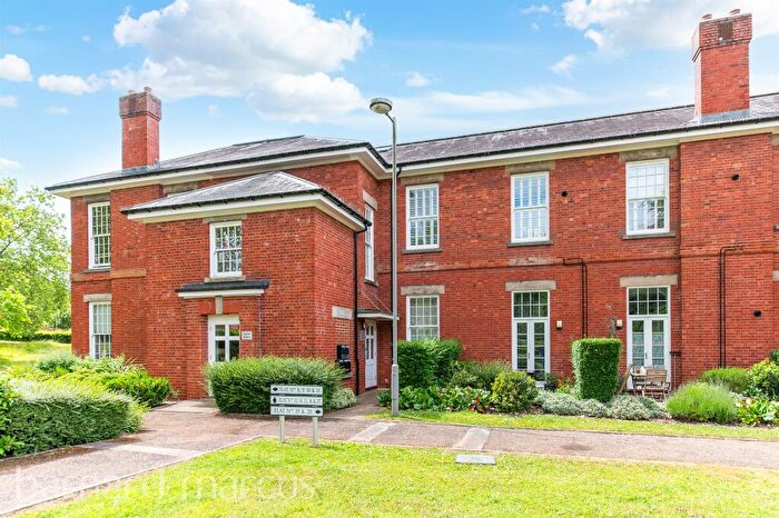 1 Bedroom Flat For Sale In Dillon Close, Epsom, KT19