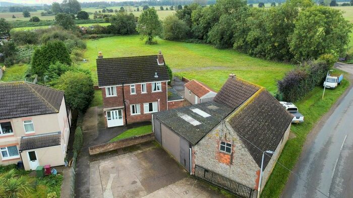 3 Bedroom Detached House For Sale In Carr Lane, Thealby, DN15