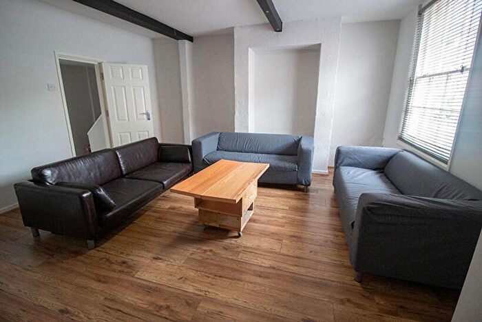 8 Bedroom House To Rent In Mansfield Road, Nottingham, NG1