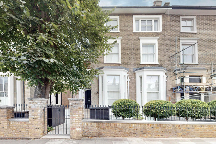 2 Bedroom Apartment To Rent In Clifton Hill, St John's Wood, London, NW8