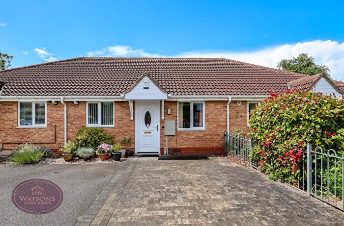 2 Bedroom Terraced Bungalow For Sale In Meldreth Road, Nottingham, NG8
