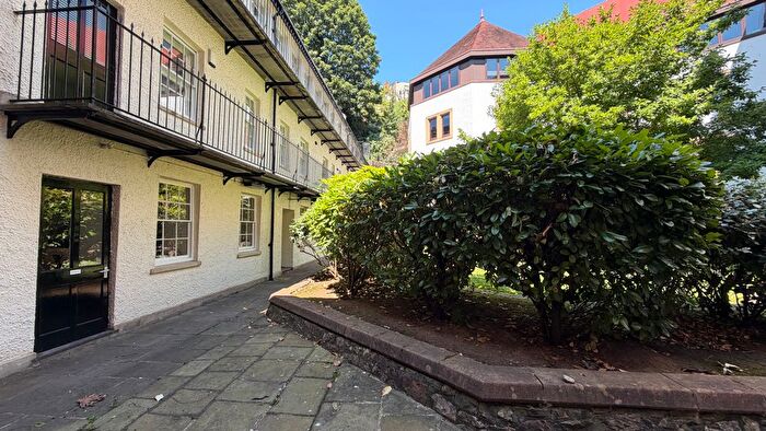 2 Bedroom Flat To Rent In Christmas Street, Bristol, BS1