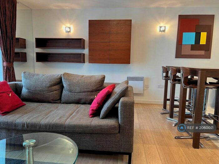 1 Bedroom Flat To Rent In Chadwell Lane, London, N8