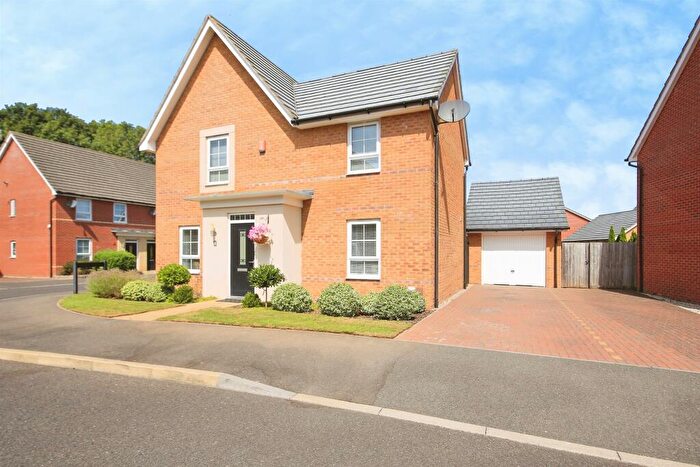 4 Bedroom Detached House For Sale In Vancouver Way, Peterborough, PE2