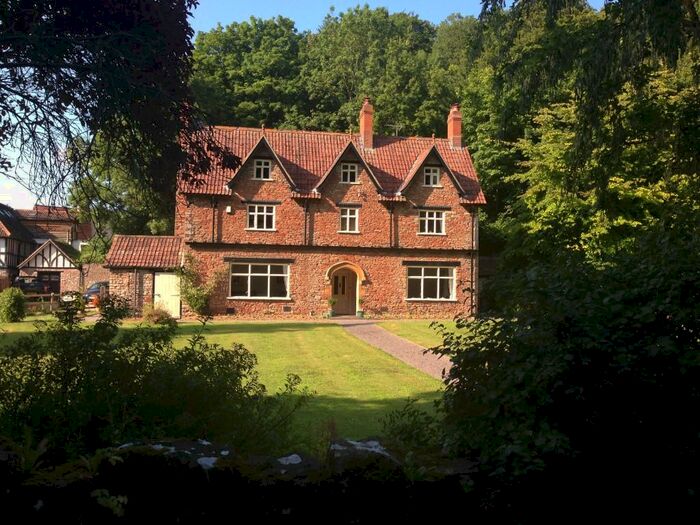 5 Bedroom Detached House To Rent In , BS40