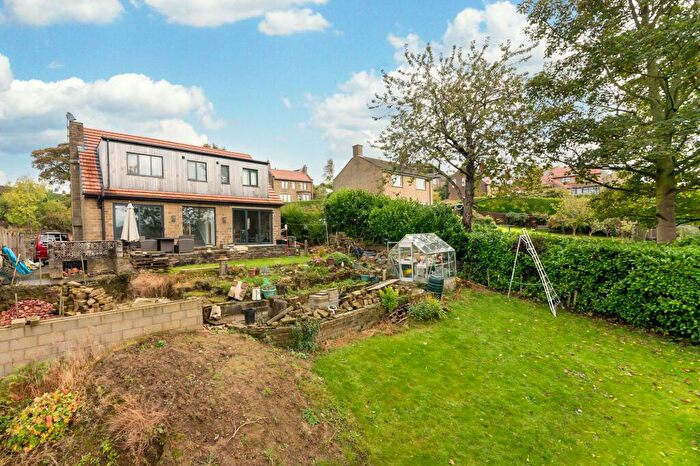 4 Bedroom Detached House For Sale In Thorncliffe, Far Bank, Shelley, HD8