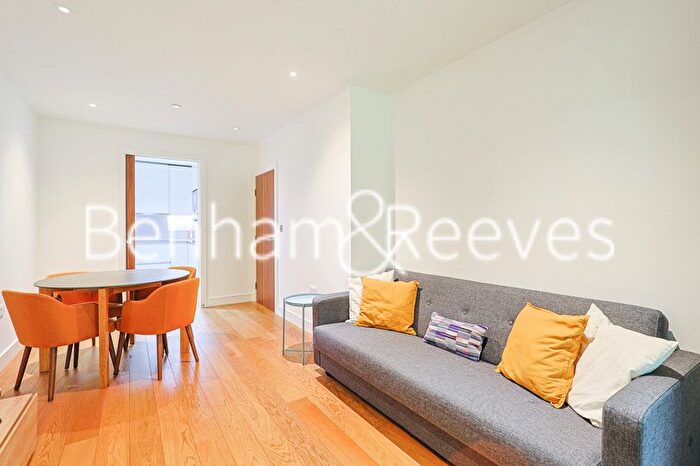 1 Bedroom Flat To Rent In Longfield Avenue, Ealing, W5