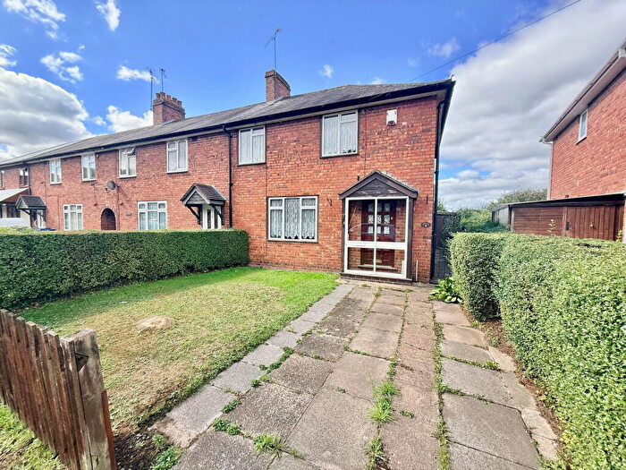 3 Bedroom Semi-Detached House For Sale In Summergate, Lower Gornal, DY3