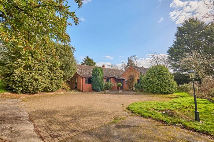 4 Bedroom Detached Bungalow For Sale In Low Street, Hoxne, Eye, IP21