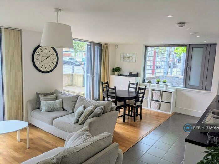 2 Bedroom Flat To Rent In Highbury Stadium Square, London, N5
