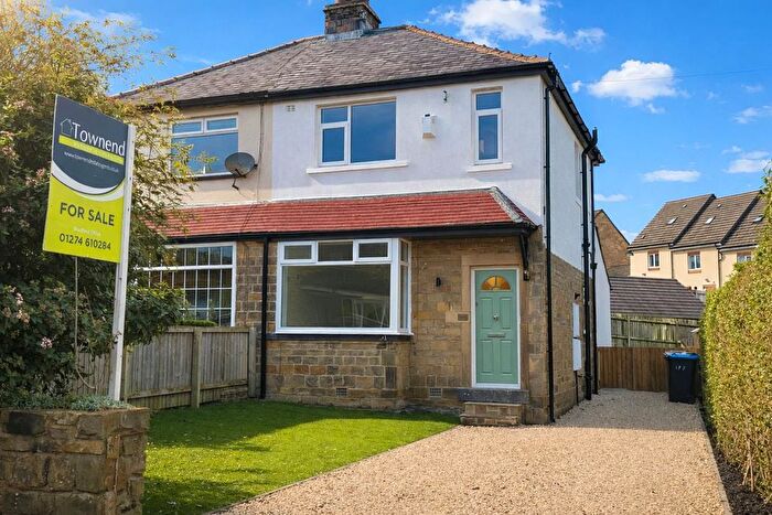 3 Bedroom Semi Detached House For Sale In Apperley Road, Apperley Bridge, BD10