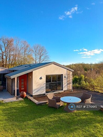 4 Bedroom Detached House To Rent In Balls Farm Road, Ide, Exeter, EX2