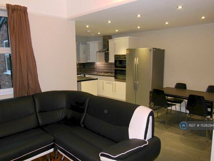 5 Bedroom Terraced House To Rent In Blenheim Road, Liverpool, L18