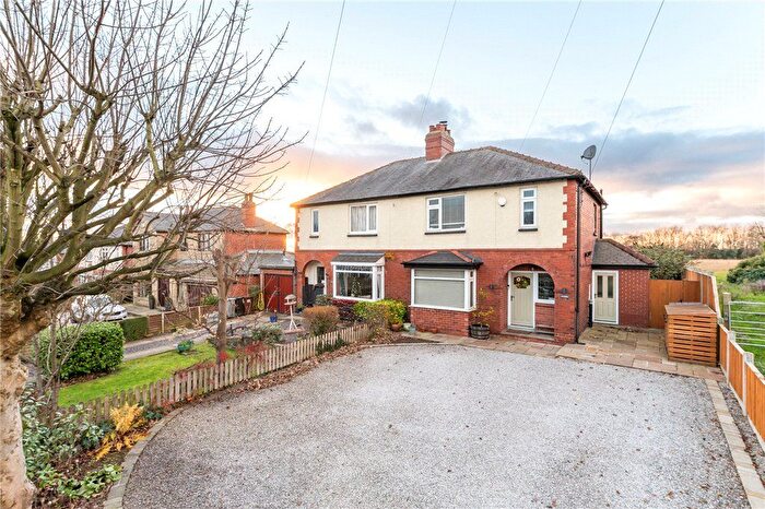 3 Bedroom Semi-Detached House For Sale In Woodhouse Lane, East Ardsley, Wakefield, West Yorkshire, WF3