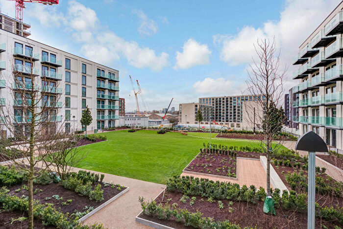 Flat To Rent In Caravel House, Royal Wharf, E16
