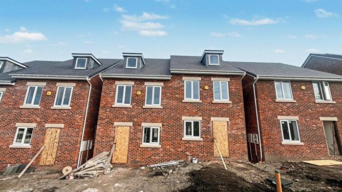 3 Bedroom House For Sale In Straits Road, Dudley, DY3