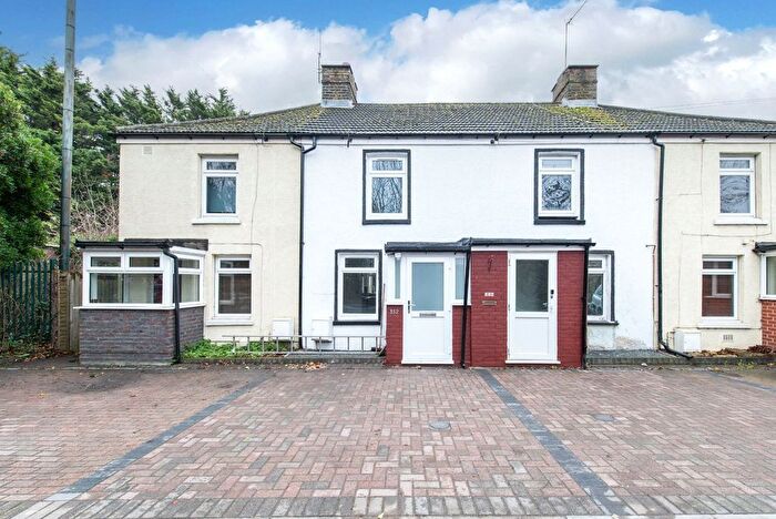 2 Bedroom Terraced House For Sale In Wrotham Road, Gravesend, Kent, DA11