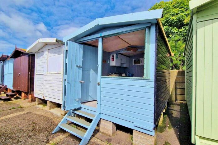 Chalet For Sale In High Wall, Frinton-on-Sea, CO13