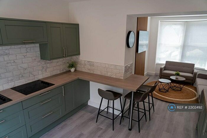 7 Bedroom Semi-Detached House To Rent In Snowdon Road, Bristol, BS16