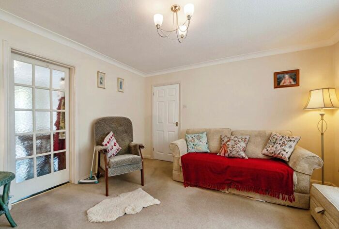 2 Bedroom Bungalow For Sale In Oakland Walk, Dawlish, Devon, EX7