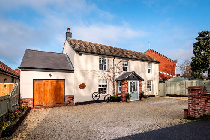 3 Bedroom Detached House For Sale In Station Road South, Belton, Norfolk, NR31