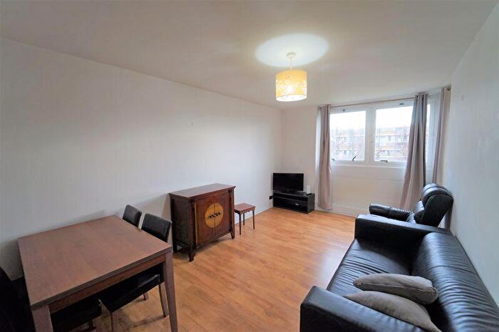 1 Bedroom Apartment To Rent In Randolph Gardens, - Balcony, NW6
