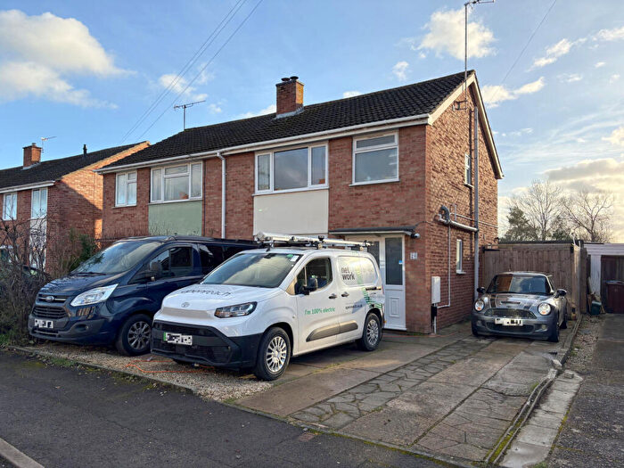 3 Bedroom Semi Detached House For Sale In Brookside, Mitton, Tewkesbury, GL20