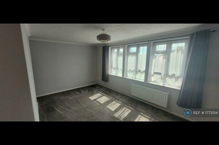2 Bedroom Flat To Rent In Stanmer Heights, Brighton, BN1