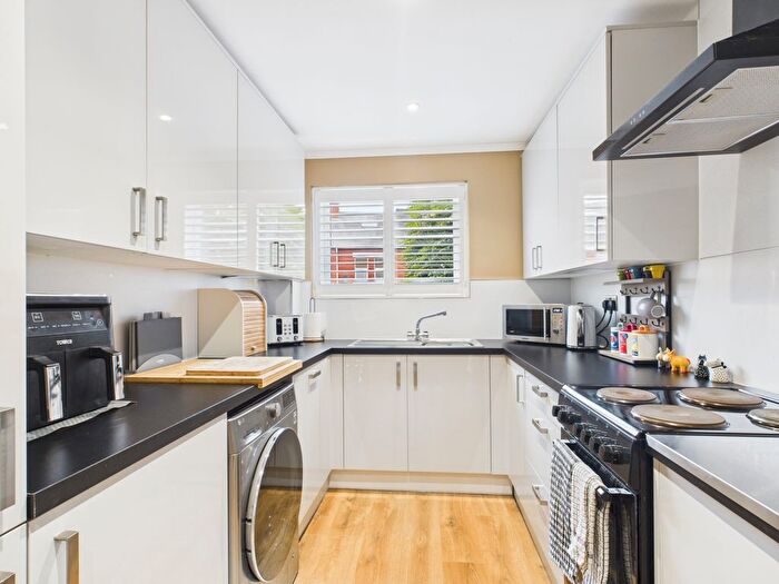 1 Bedroom Flat For Sale In Flat Twyford Court, Arthur Street, Barwell, Leicester, LE9