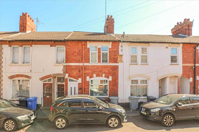 2 Bedroom Terraced House To Rent In Edgell Street, Kettering, NN16