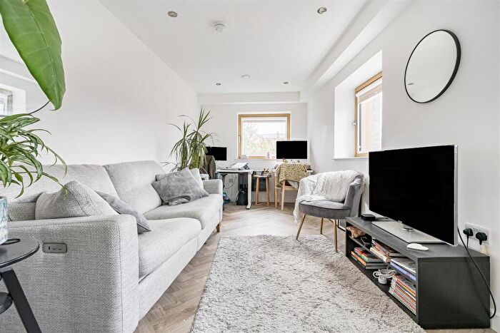 2 Bedroom Flat For Sale In Everards Court, Bristol, BS1