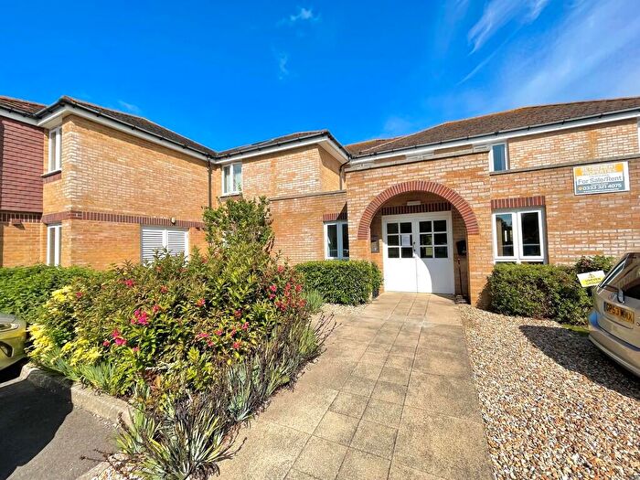 2 Bedroom Apartment For Sale In Worthing Road, East Preston, BN16