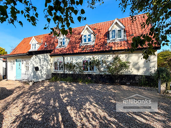 4 Bedroom Detached House For Sale In Fen Lane, East Harling, Norfolk, NR16