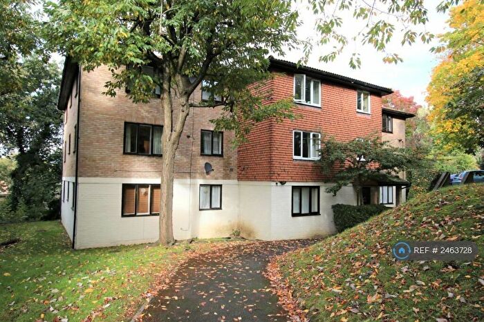 1 Bedroom Flat To Rent In Fairbairn Close, Purley, CR8