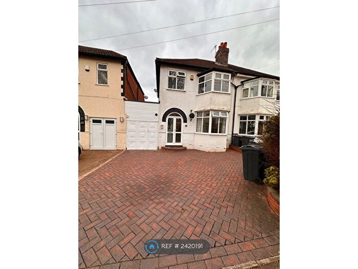 3 Bedroom Semi-Detached House To Rent In Hall Green, Hall Green, B28