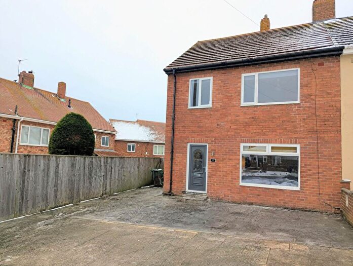3 Bedroom Semi Detached House For Sale In Norfolk Road, South Shields, NE34