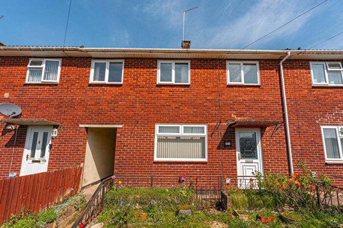 3 Bedroom Terraced House For Sale In Elm Drive, Risca, NP11