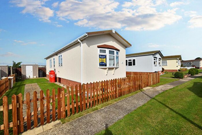 2 Bedroom Park Home For Sale In Whitehaven Park, Sea Lane, Ingoldmells, PE25